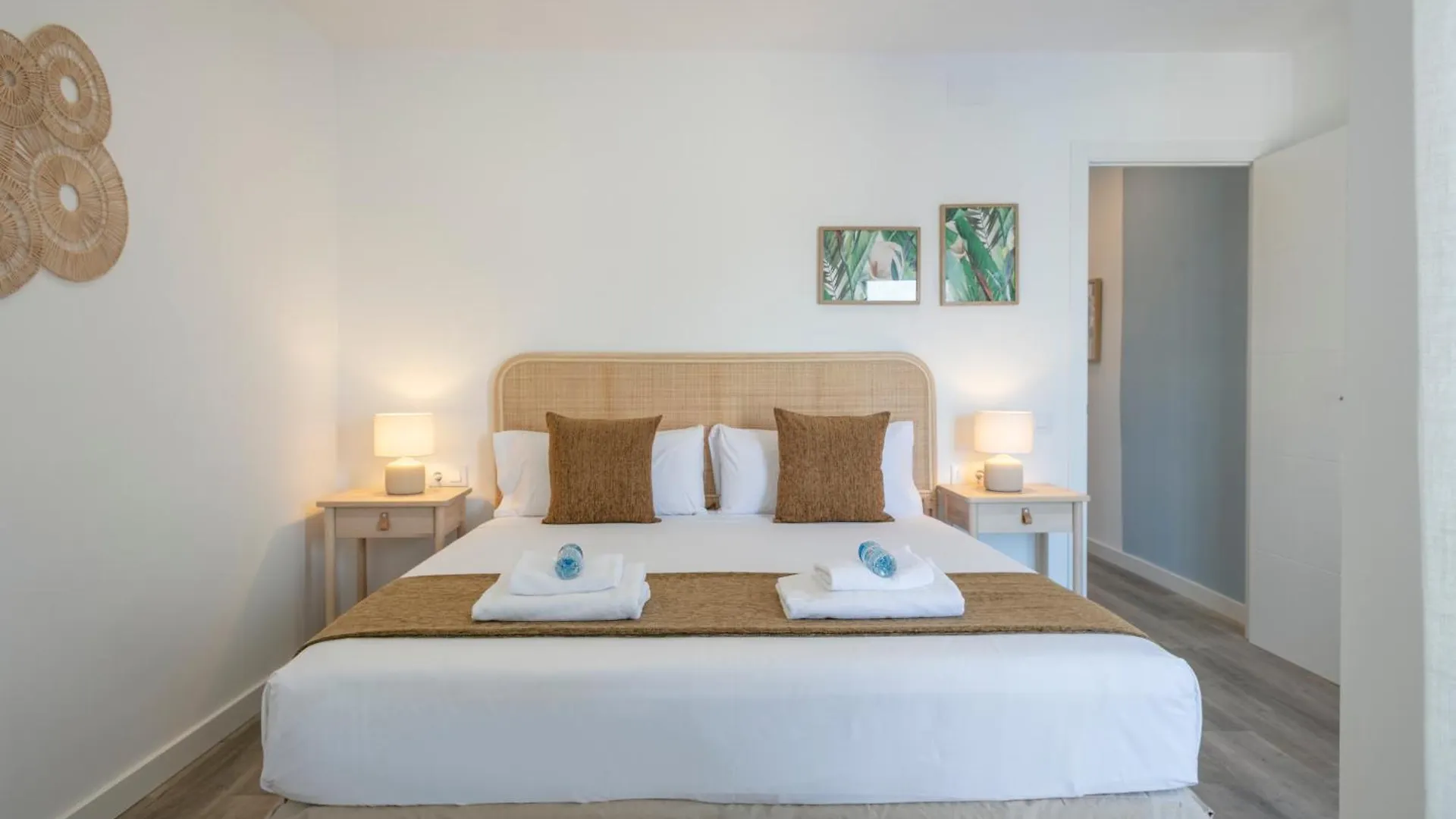 Apartamento Alcam Badalona Roger 0*,  España