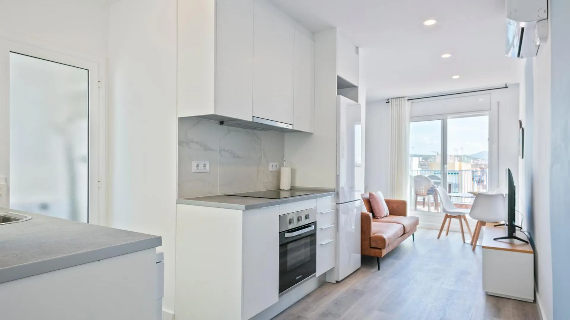 Alcam Badalona Roger Apartment 0*,